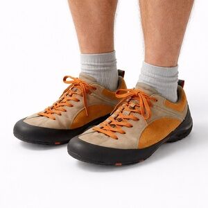 Size 10 ECCO Men’s Receptor Outdoor Climbing Hiking Shoes Tan Orange